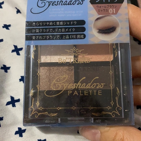 Makeup bundle!! - Picture 3 of 6